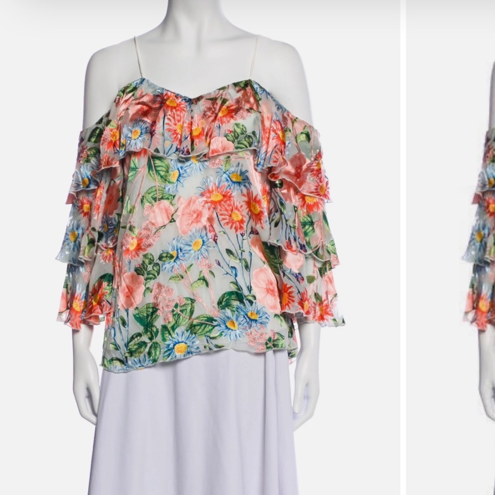 NWT $278 Alice + Olivia Flutter Top Medium